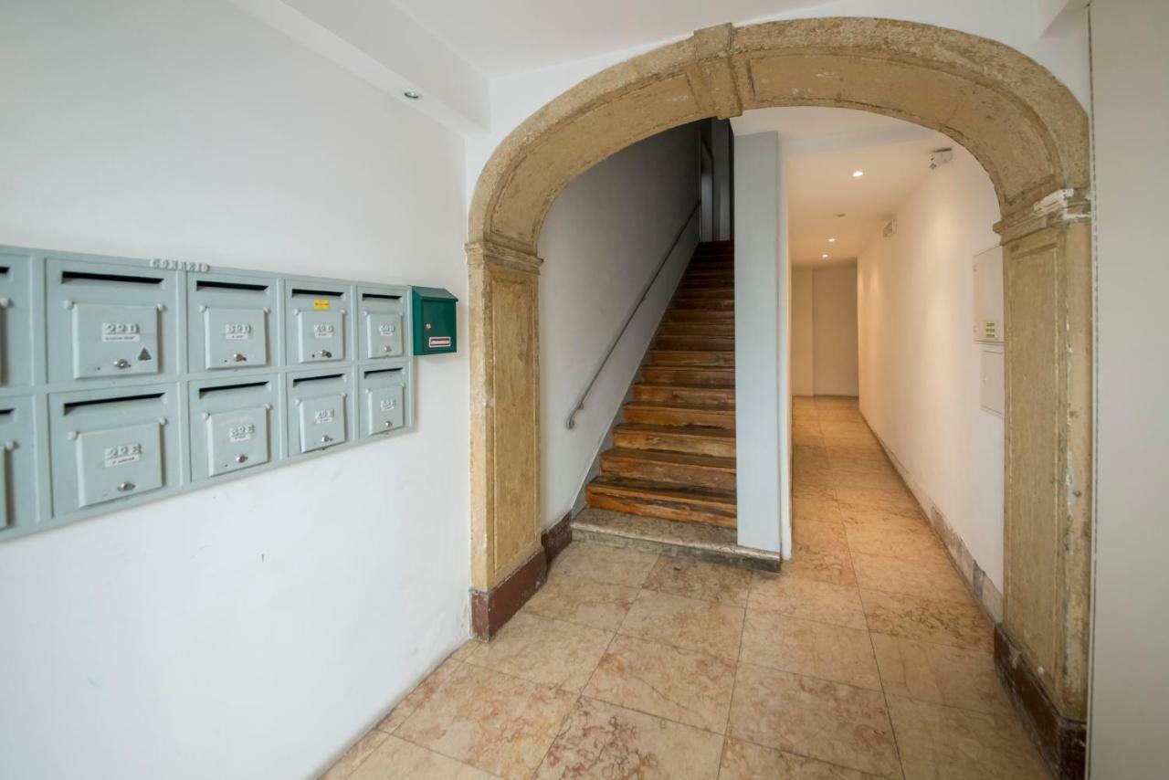 Lejlighed A Captivating Close To River Tagus In *